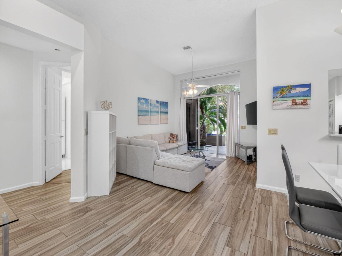 MLS #RX-11080778 image #0