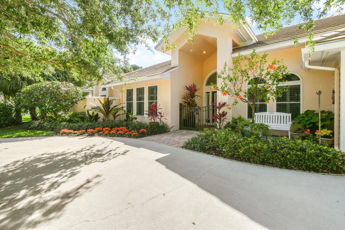 MLS #RX-11080877 image #0