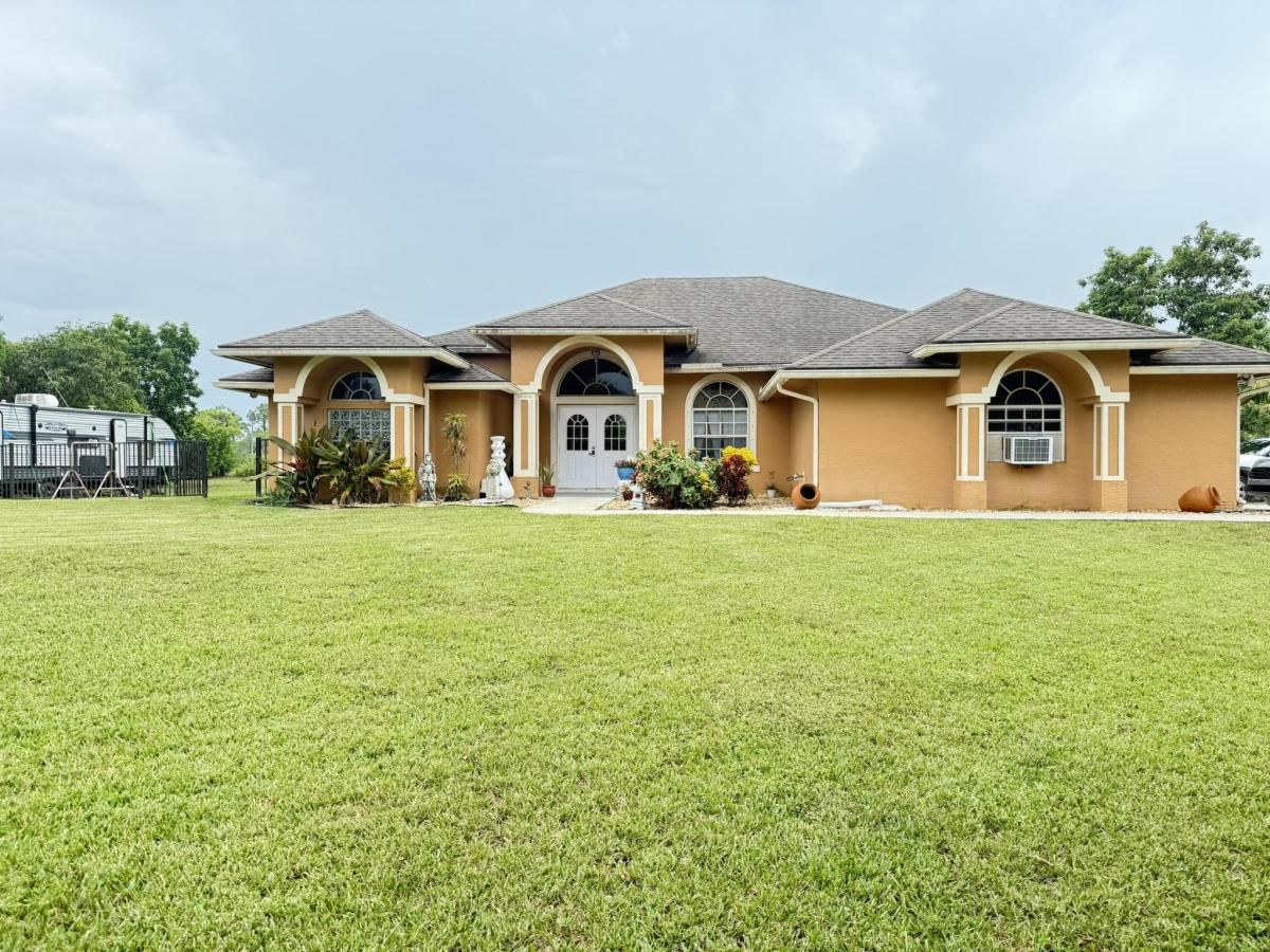 MLS #RX-11081805 image #0