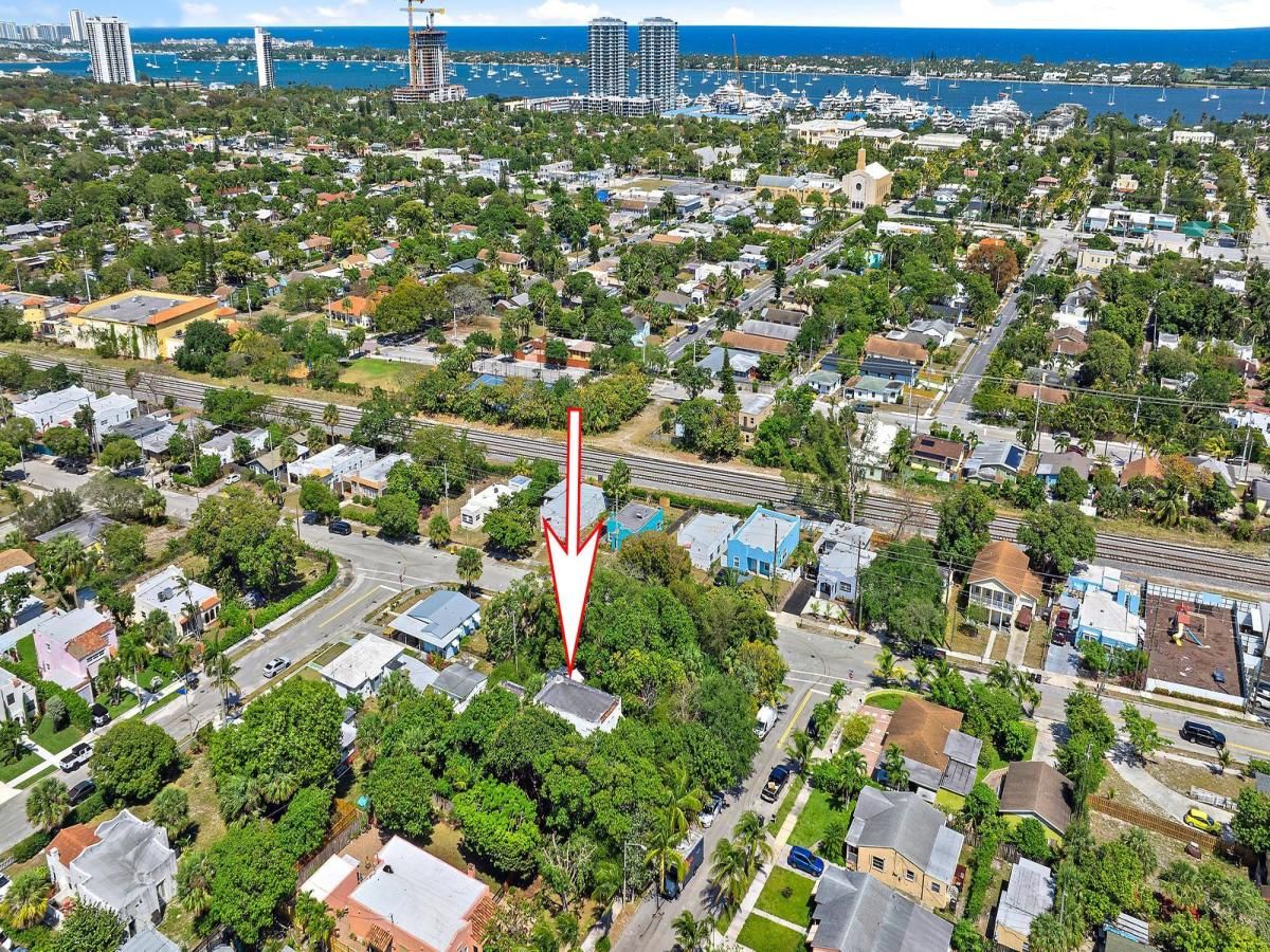 MLS #RX-11081943 image #0