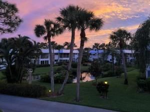 MLS #RX-11082295 image #0