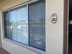 MLS #RX-11082710 image #0