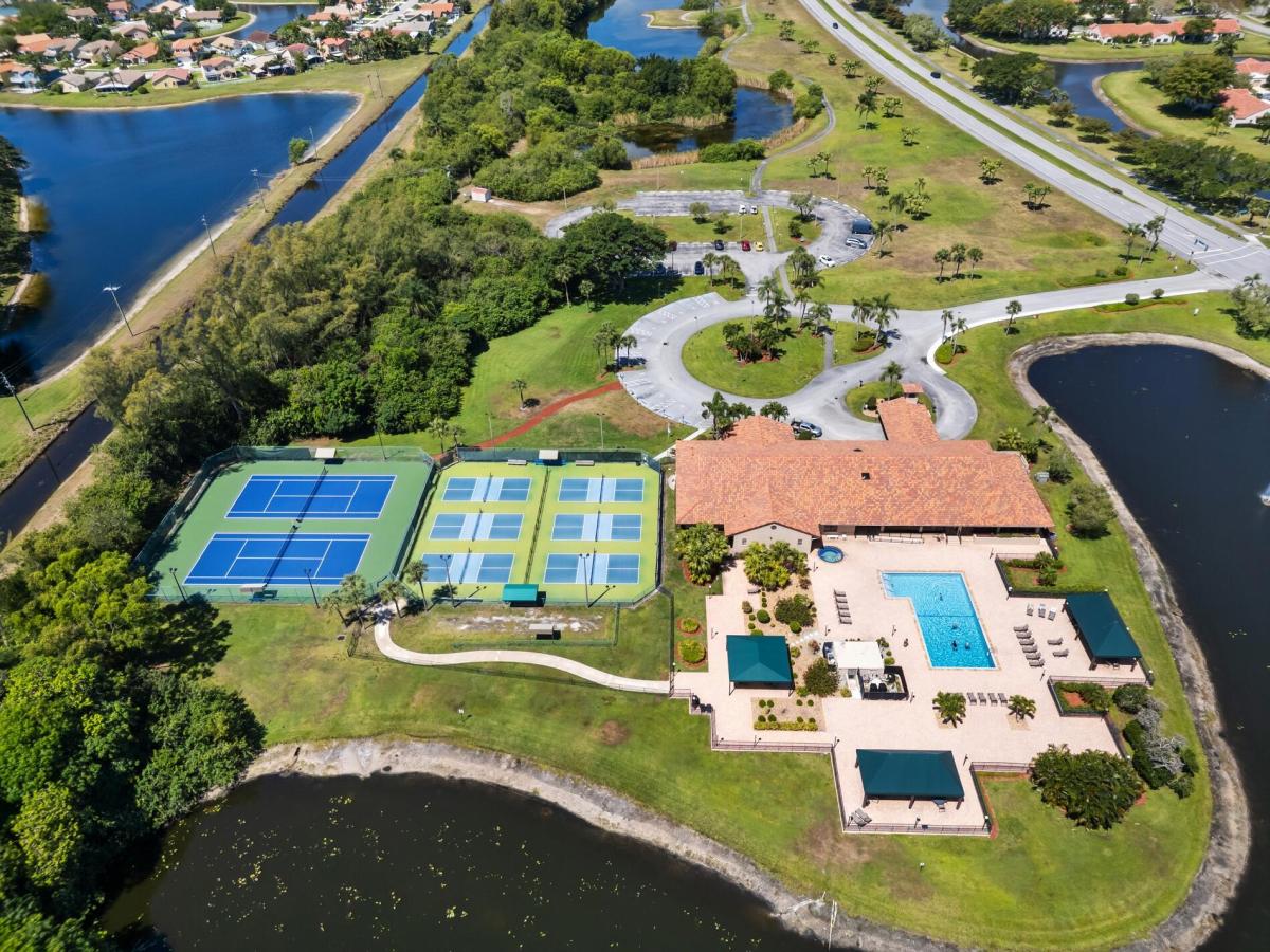 MLS #RX-11082908 image #0