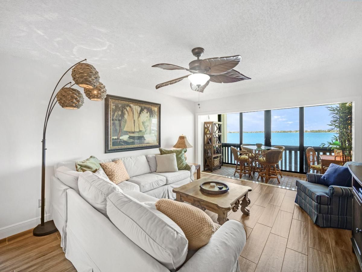 MLS #RX-11082929 image #0