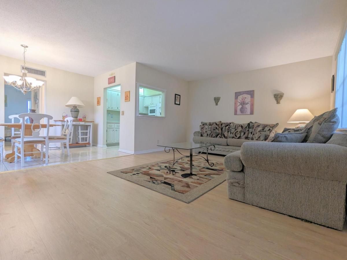 MLS #RX-11083875 image #0