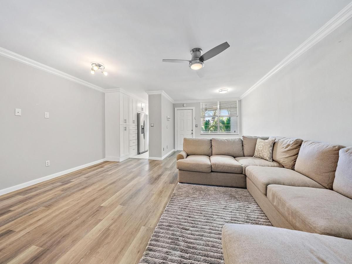 MLS #RX-11084990 image #0