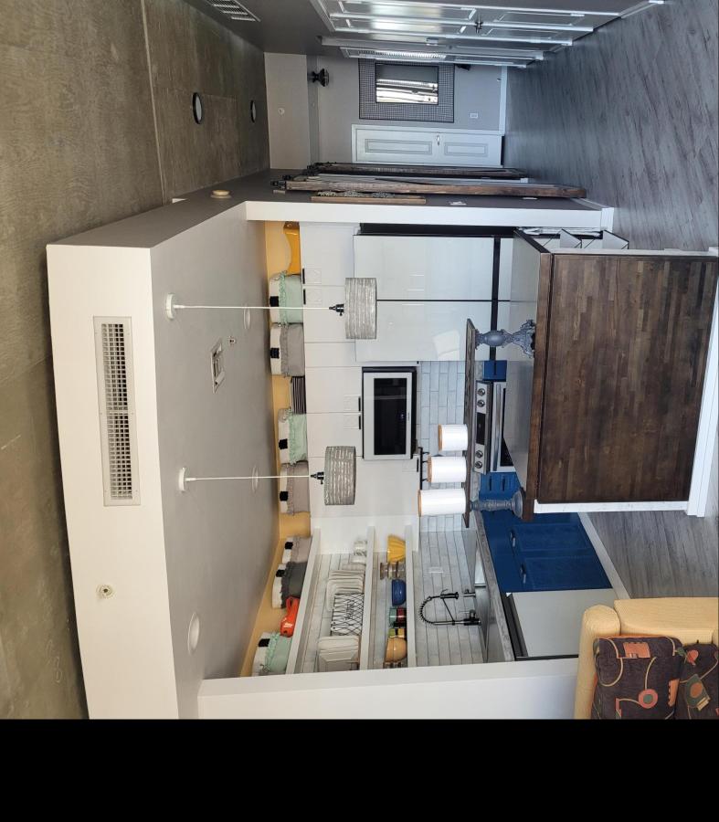 MLS #RX-11085037 image #0