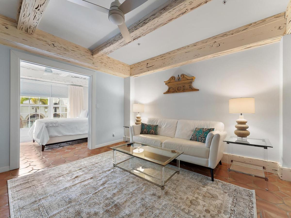 MLS #RX-11085870 image #0