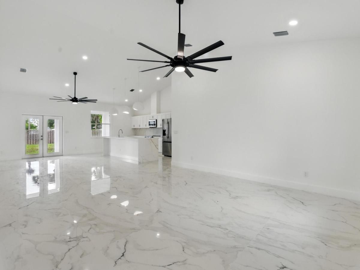 MLS #RX-11086530 image #0