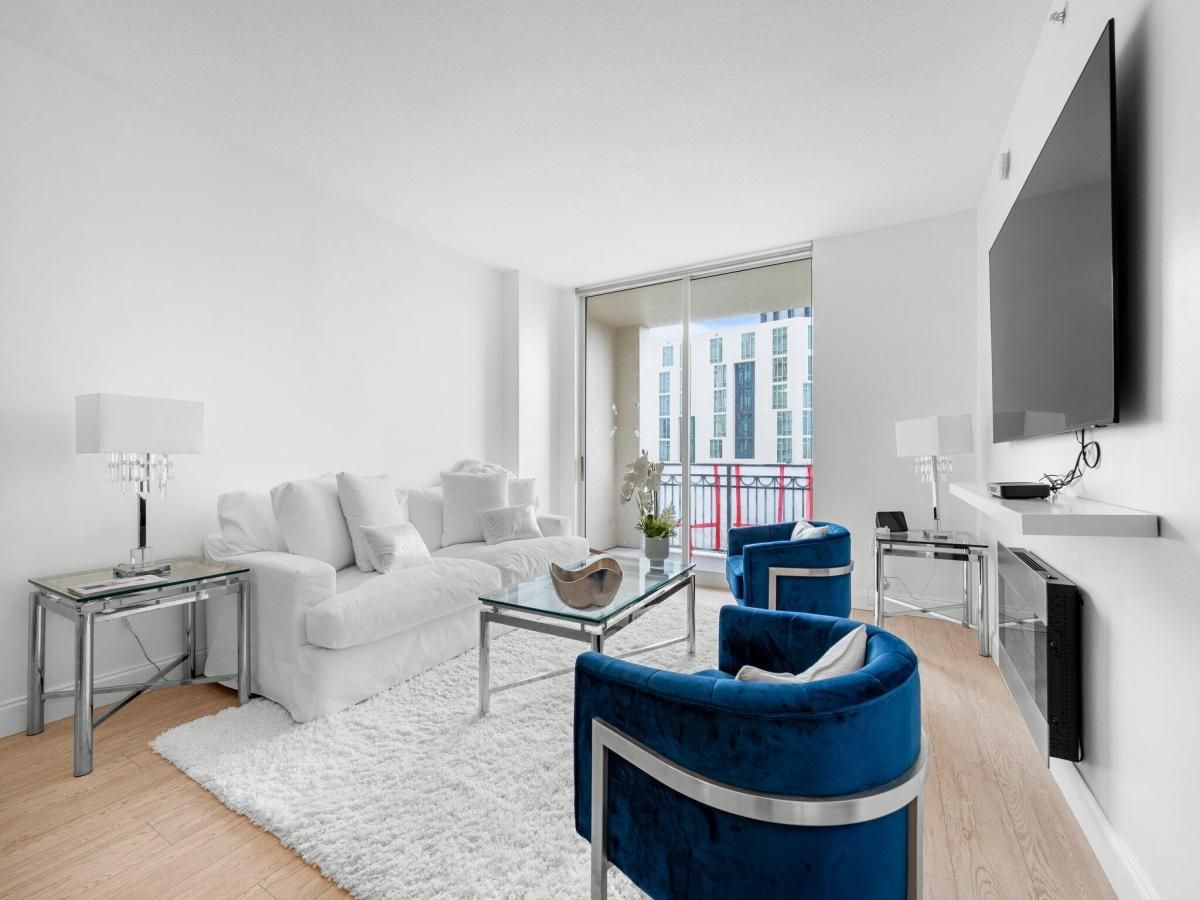 MLS #RX-11086876 image #0