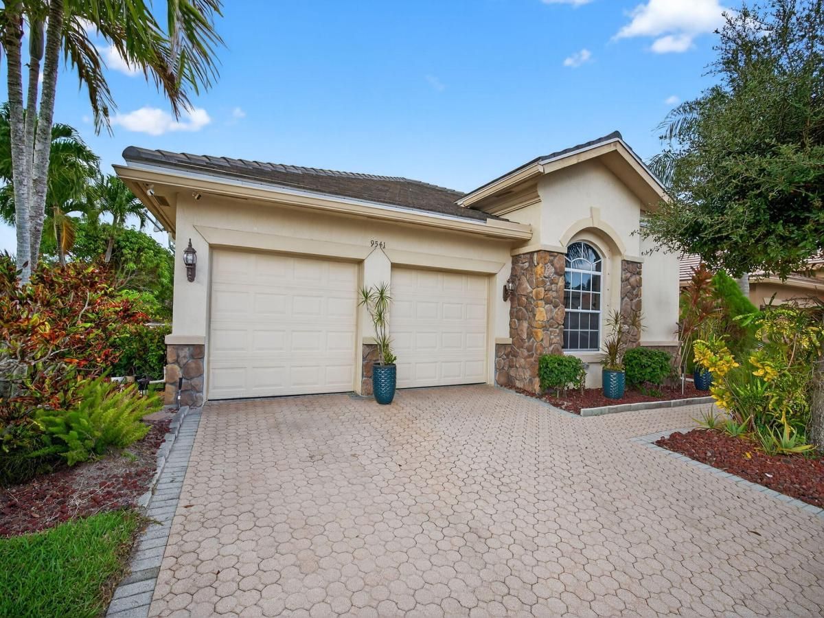 MLS #RX-11089082 image #0