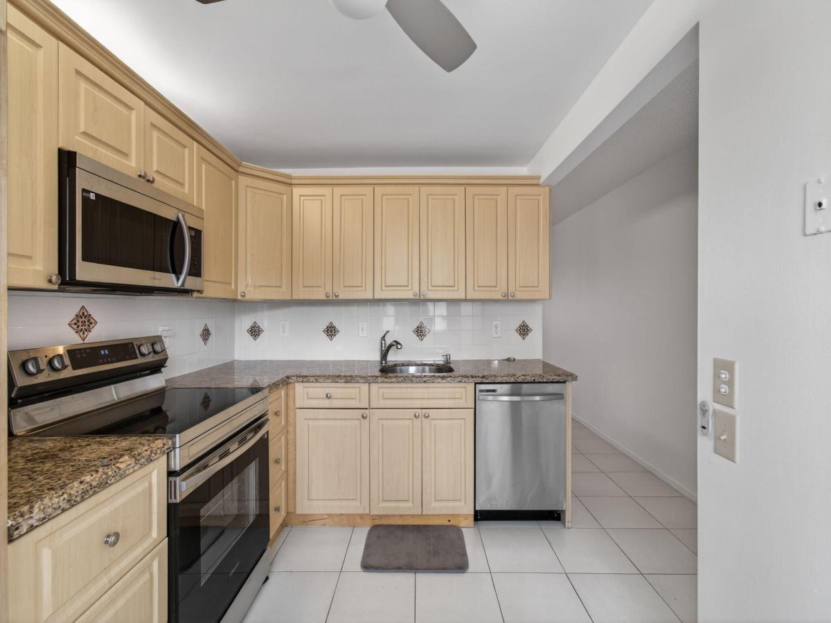 MLS #RX-11089249 image #0