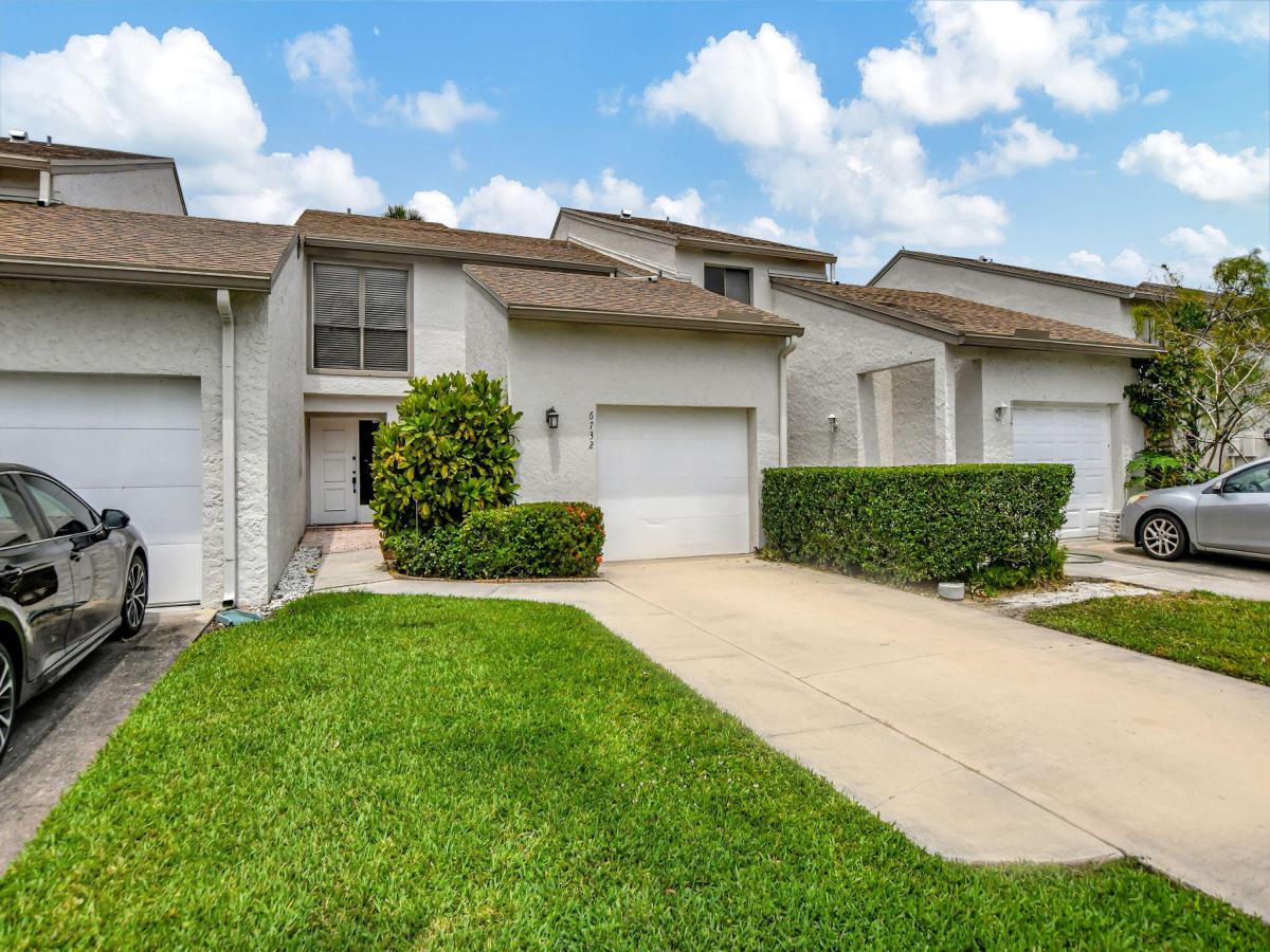 MLS #RX-11089436 image #0