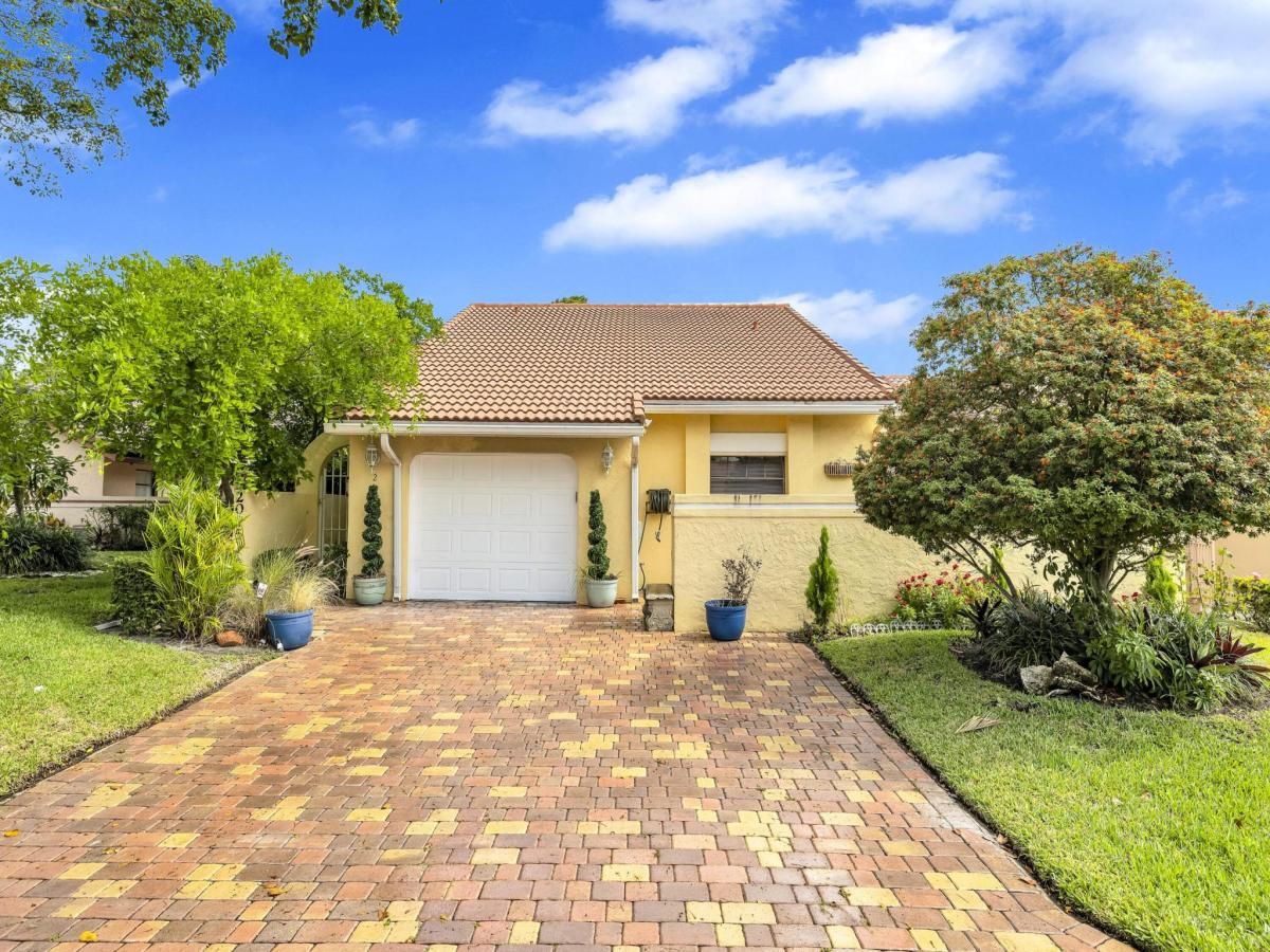 MLS #RX-11090825 image #0