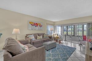 MLS #RX-11092550 image #0