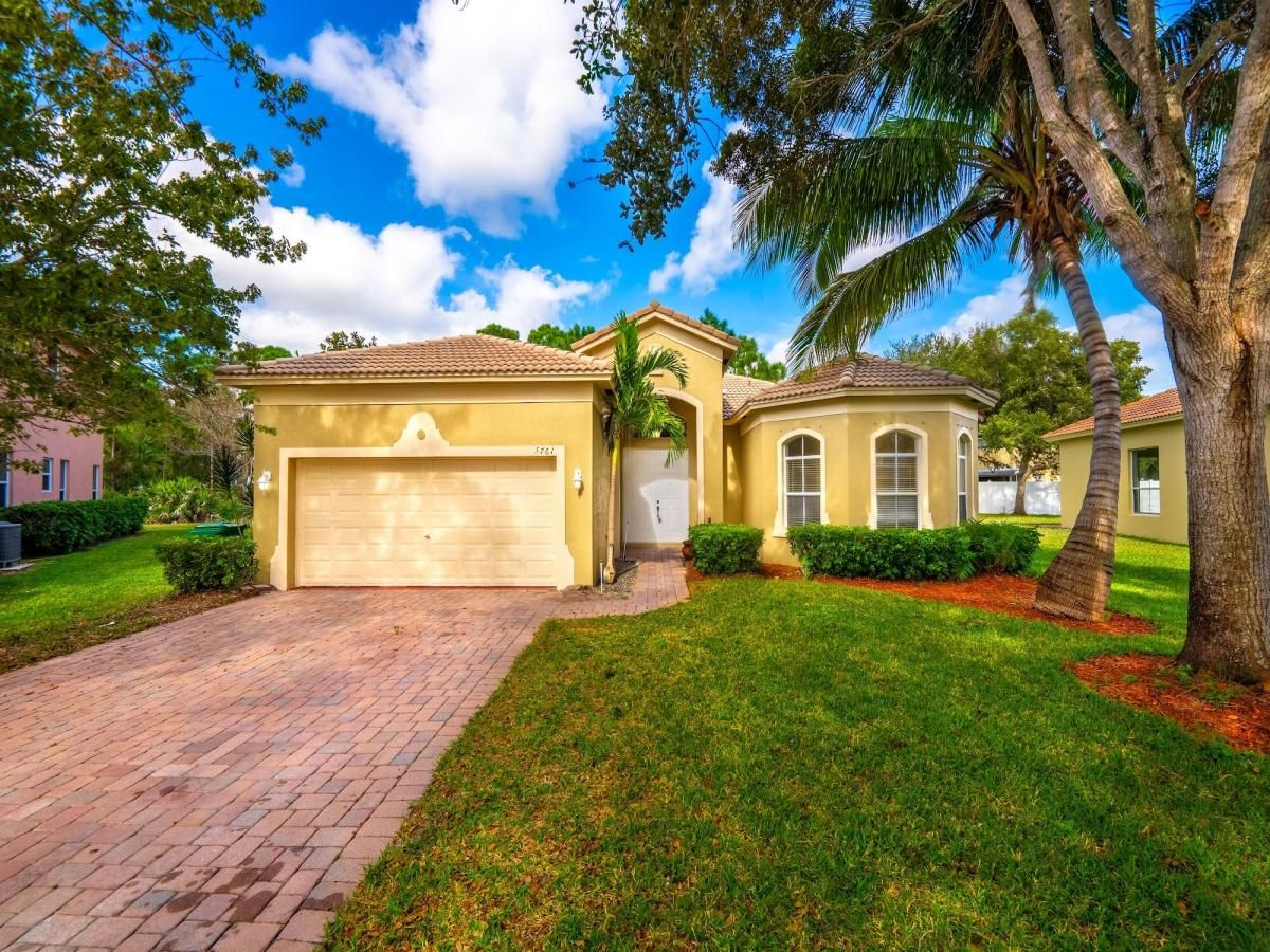 MLS #RX-11092993 image #0