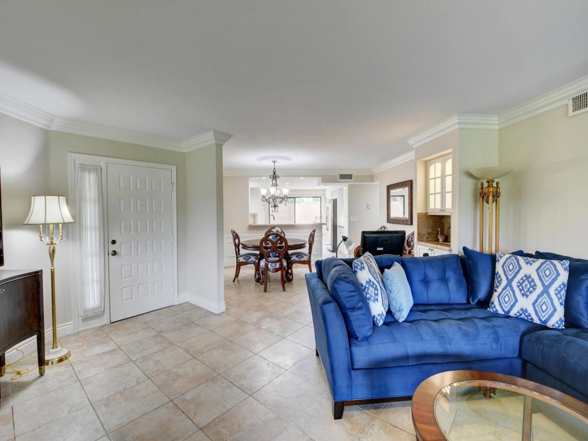 MLS #RX-11093590 image #0