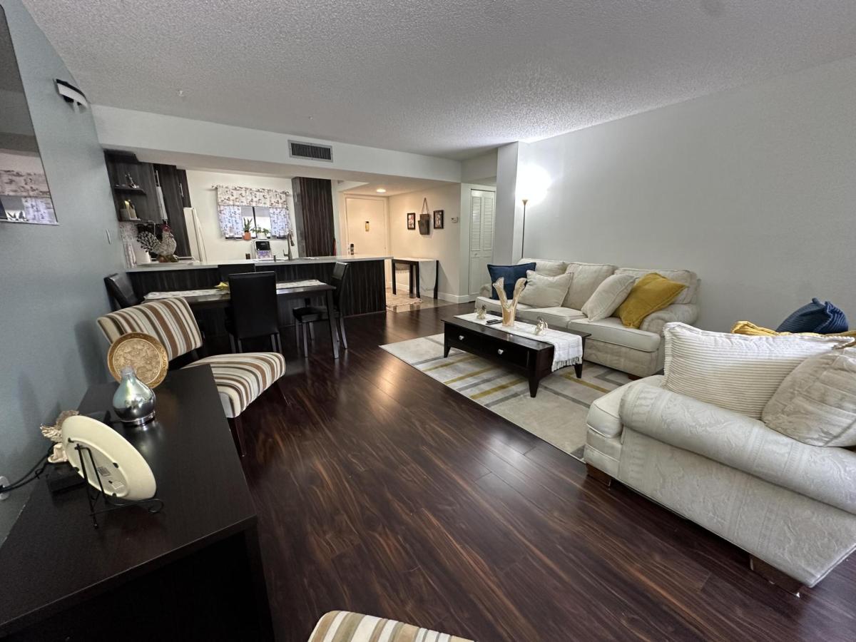 MLS #RX-11093888 image #0