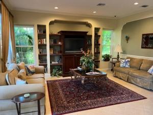 MLS #RX-11094065 image #0