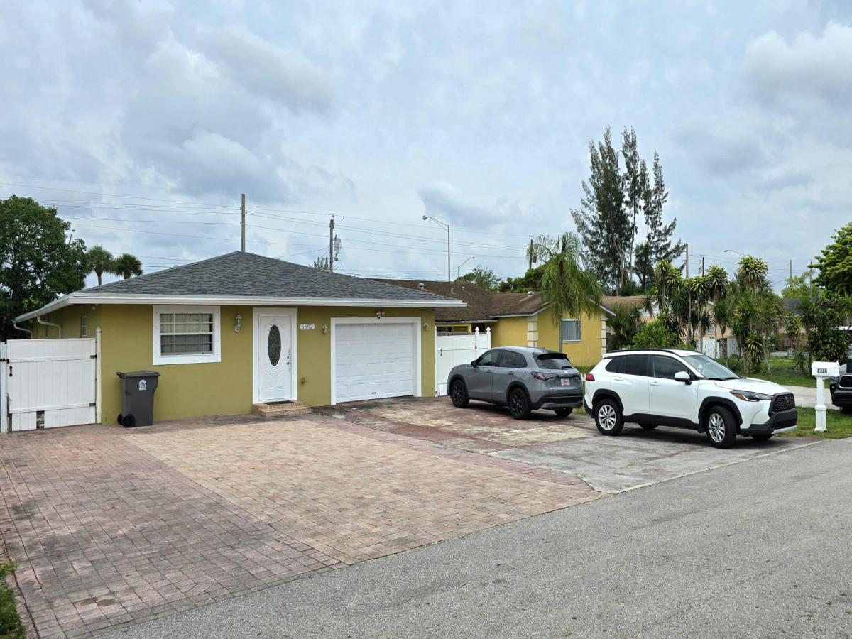 MLS #RX-11095391 image #0