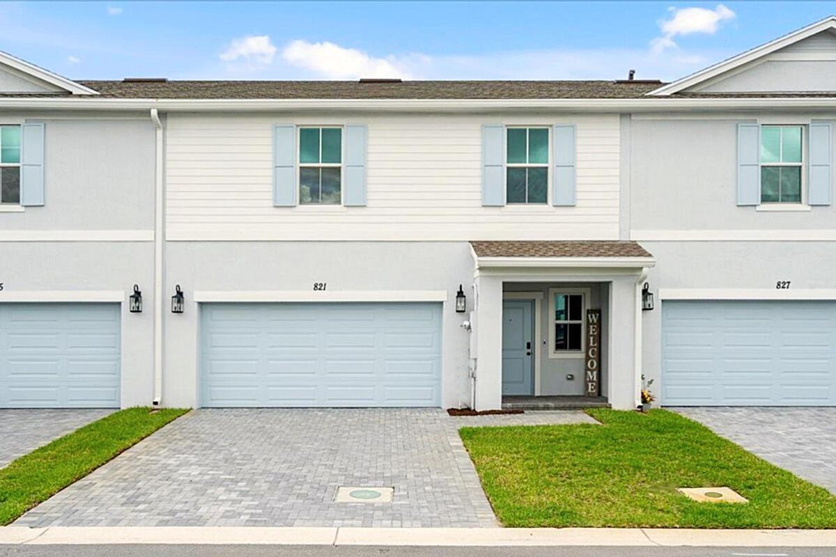 MLS #RX-11096026 image #0