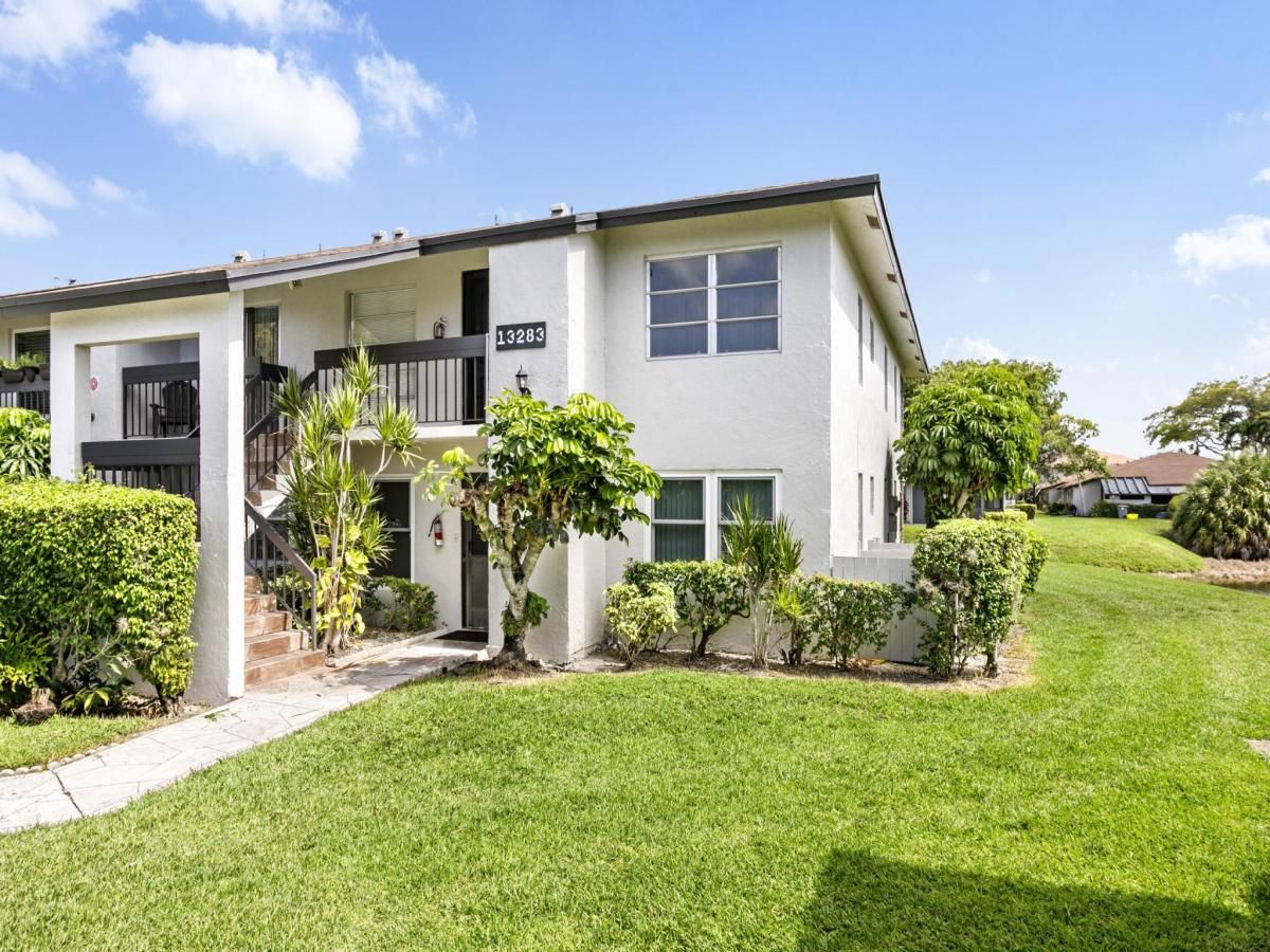 MLS #RX-11096096 image #0