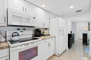 MLS #RX-11096190 image #0