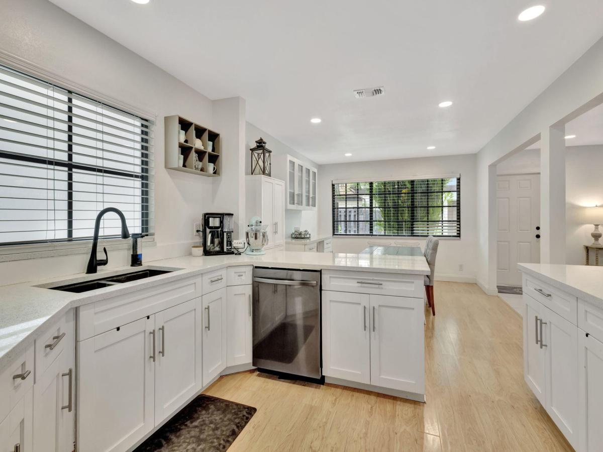 MLS #RX-11097241 image #0