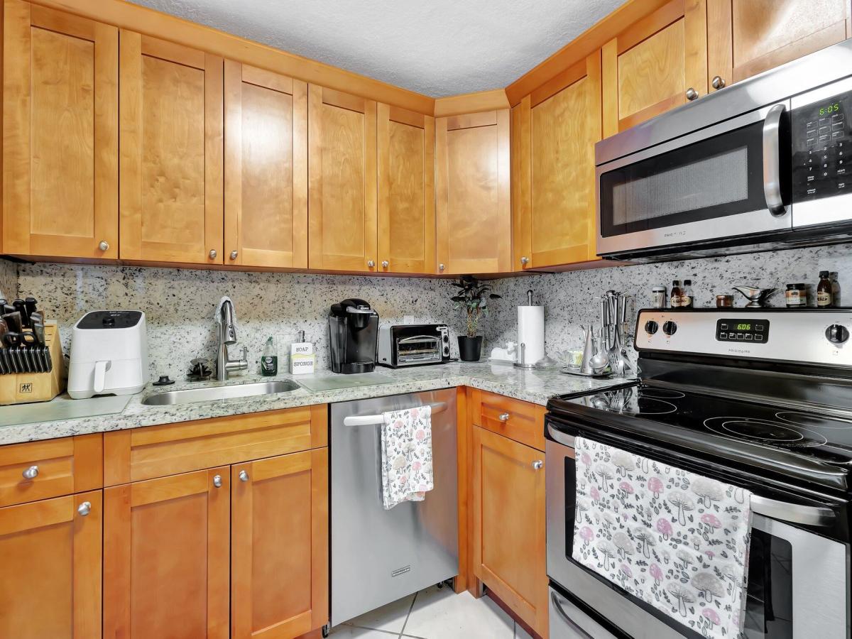 MLS #RX-11097915 image #0