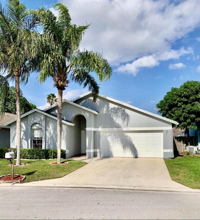 MLS #RX-11098888 image #0