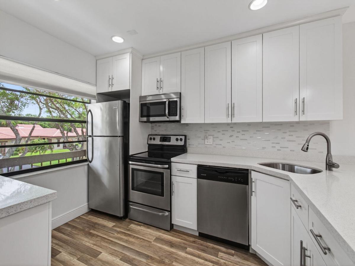 MLS #RX-11099237 image #0