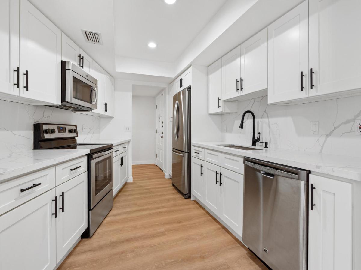 MLS #RX-11099293 image #0