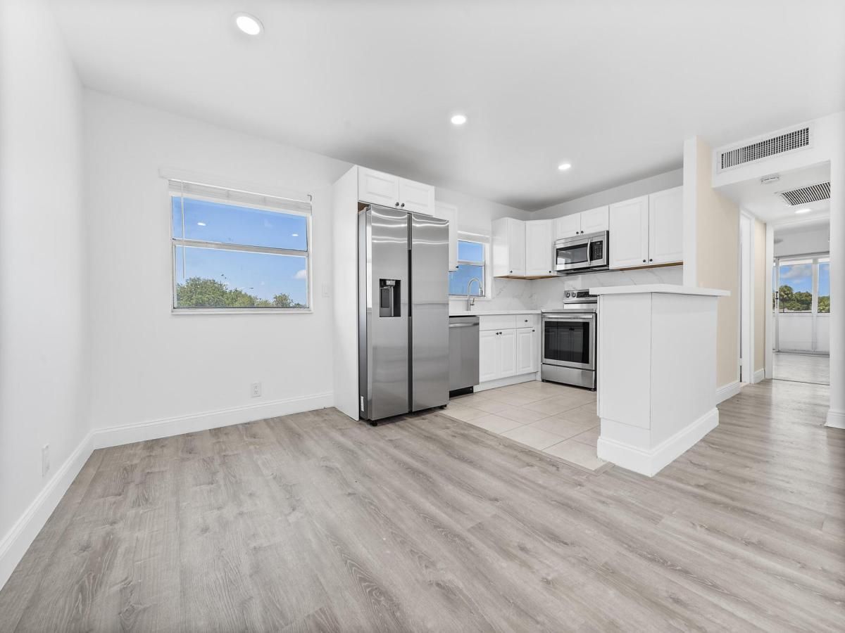 MLS #RX-11100151 image #0