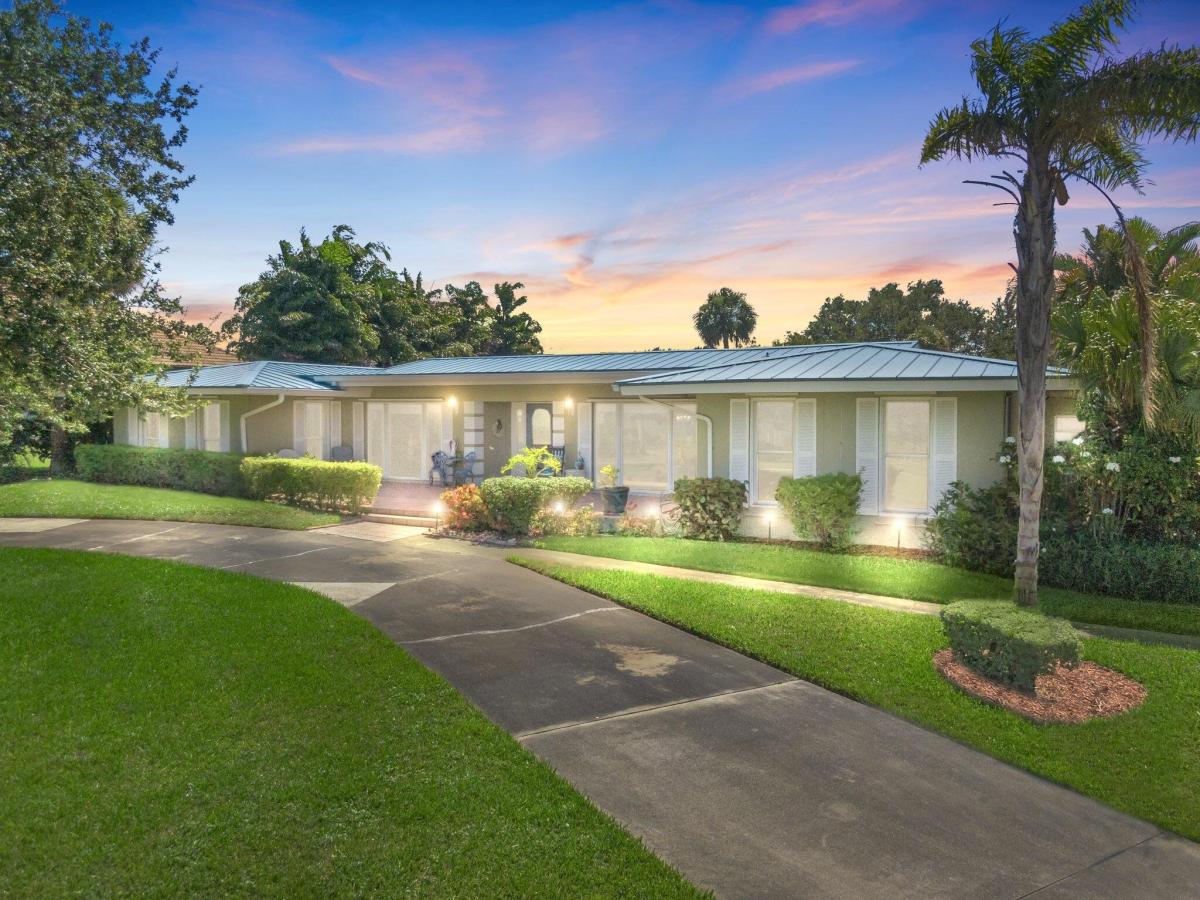 MLS #RX-11100335 image #0