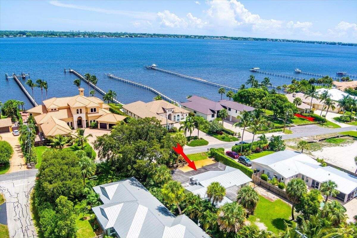 MLS #RX-11100461 image #0