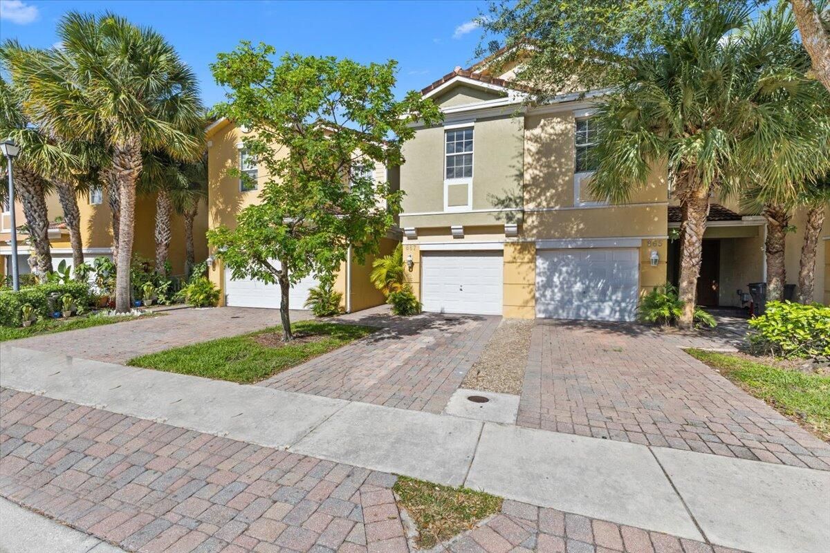 MLS #RX-11100546 image #0