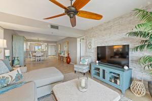 MLS #RX-11100563 image #0