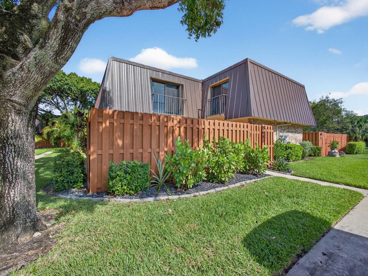 MLS #RX-11100877 image #0