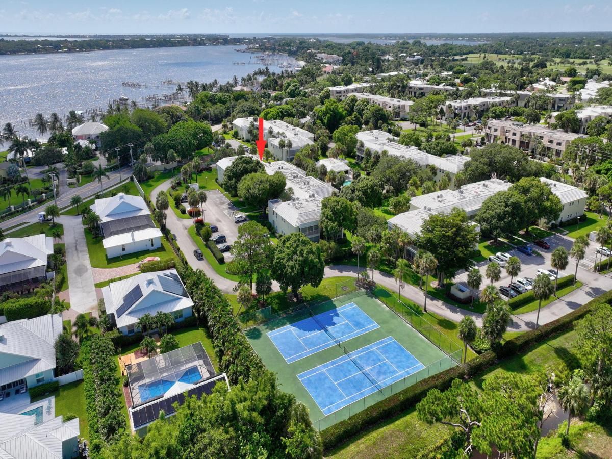 MLS #RX-11100880 image #0