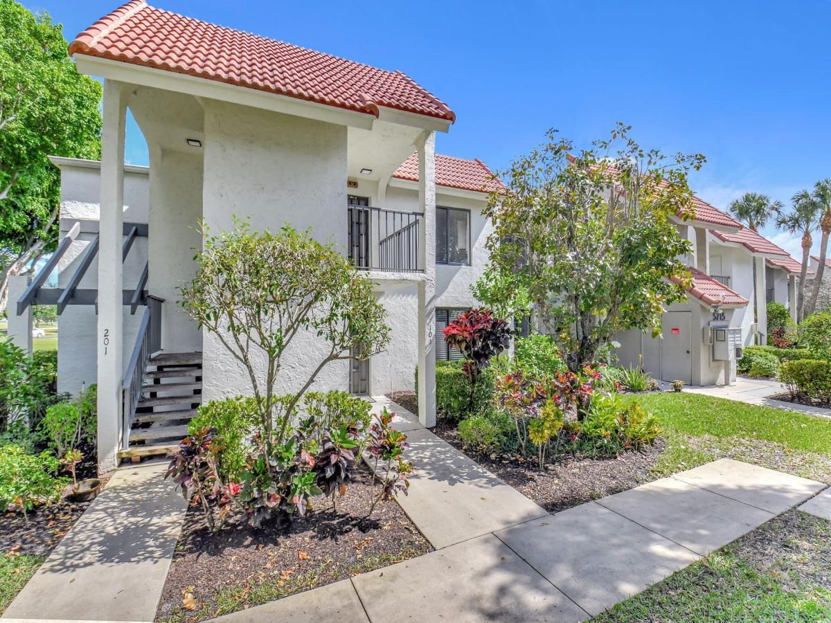 MLS #RX-11101024 image #0