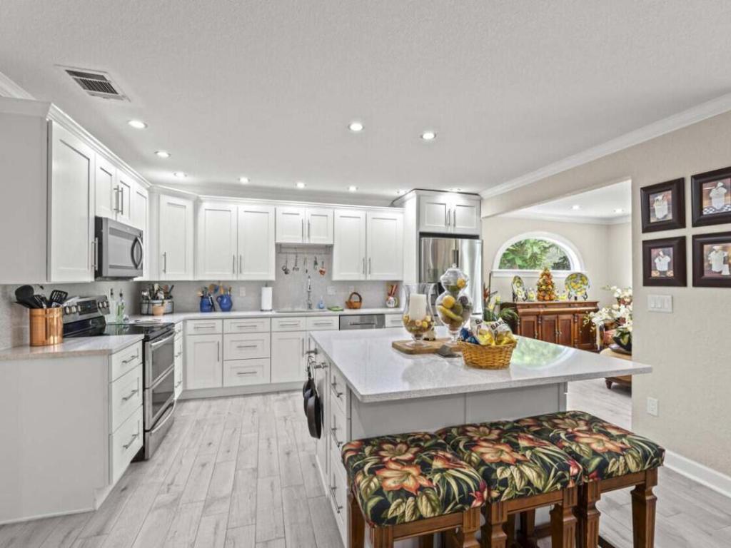 MLS #RX-11101270 image #0