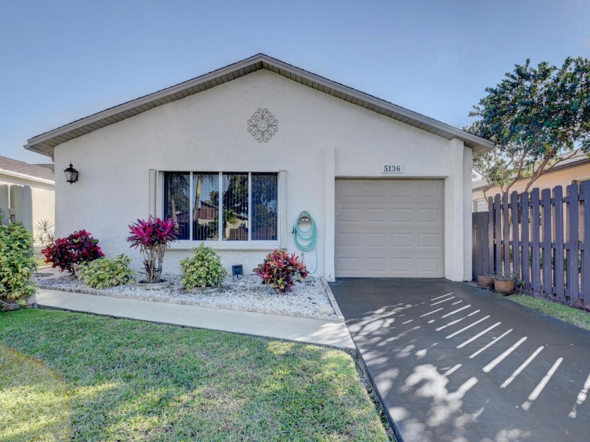 MLS #RX-11101618 image #0