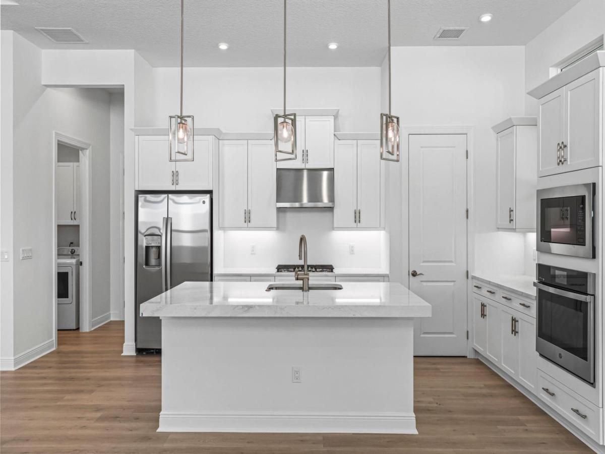 MLS #RX-11103003 image #0