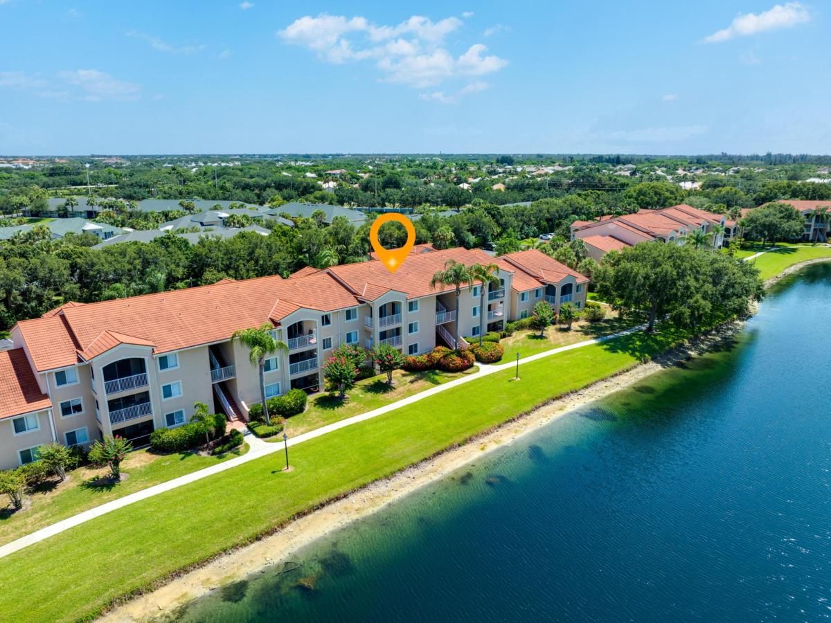 MLS #RX-11103107 image #0