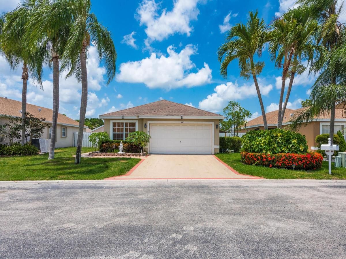 MLS #RX-11103200 image #0