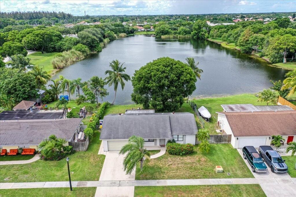 MLS #RX-11103369 image #0