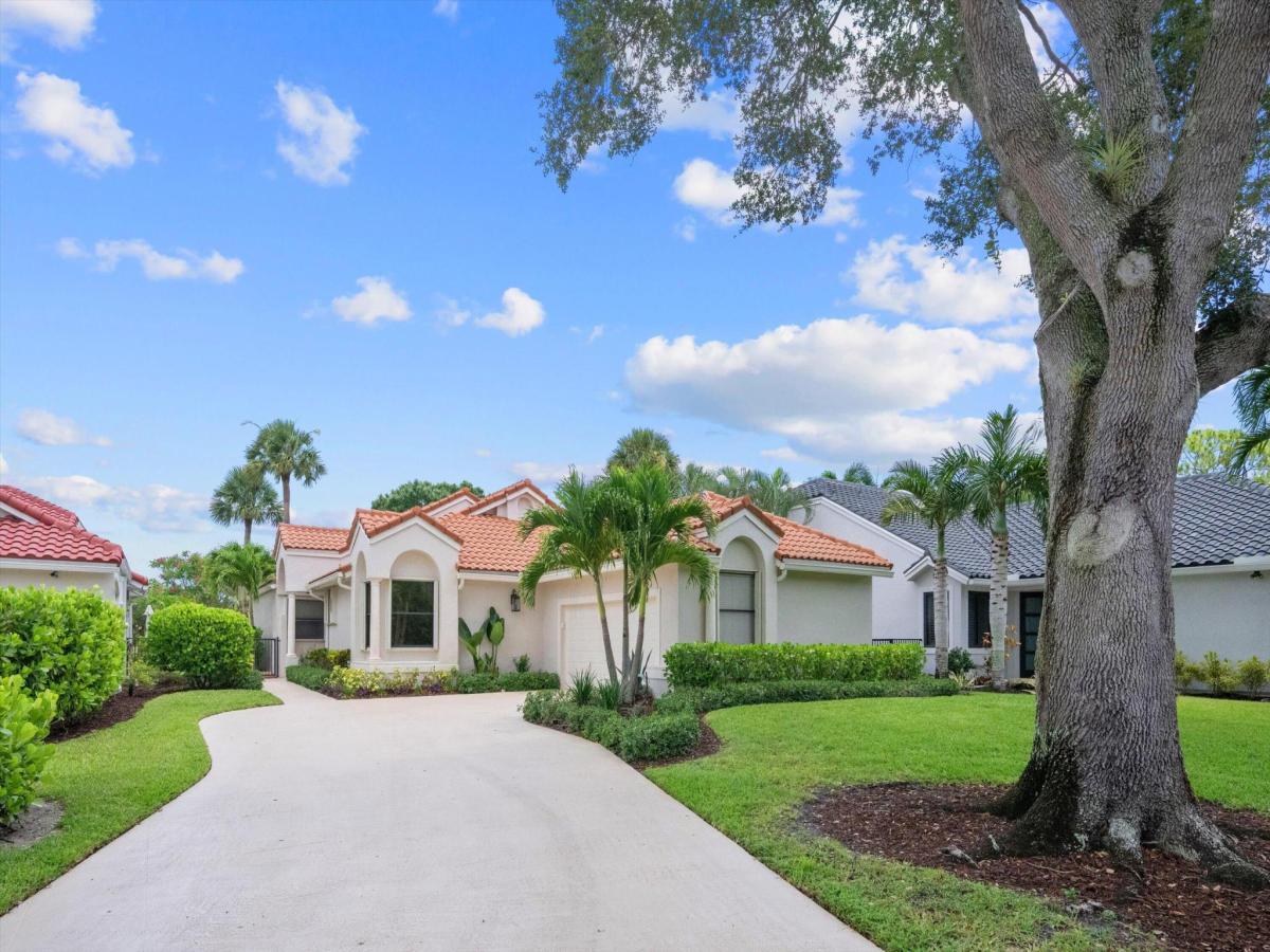 MLS #RX-11103536 image #0