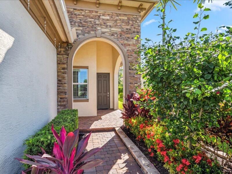 MLS #RX-11103607 image #0