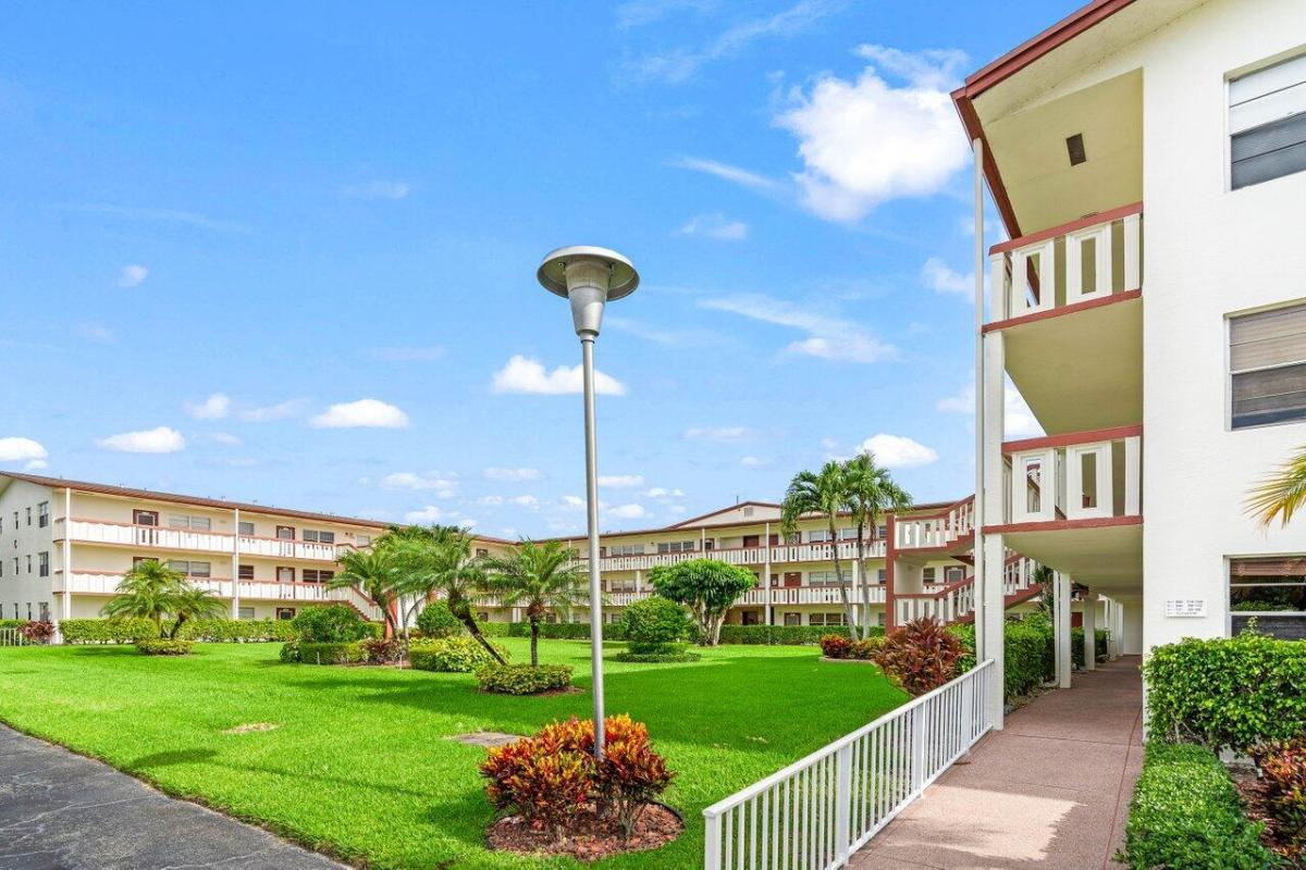 MLS #RX-11104108 image #0