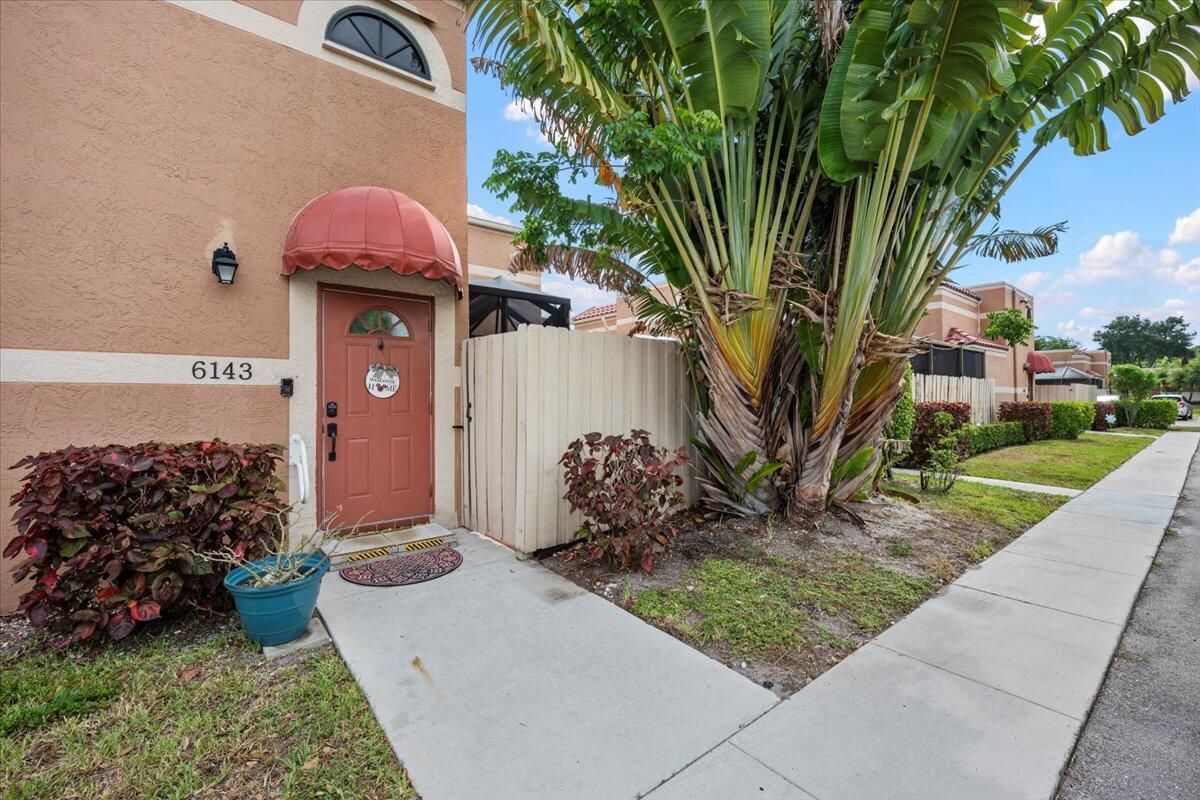 MLS #RX-11104117 image #0